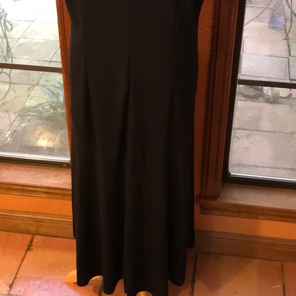 Dress - Picture 6 of 7